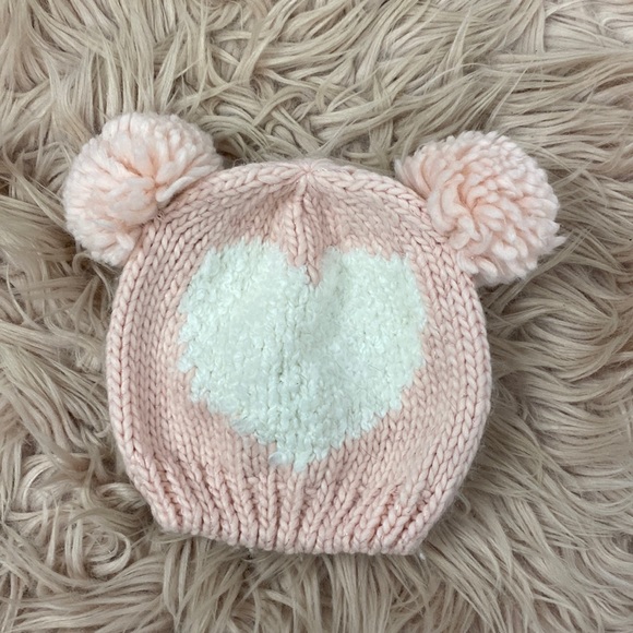 Pom Pom Baby Hat - Picture 1 of 2